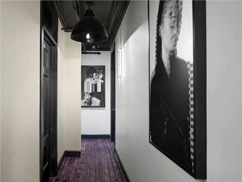 Axiom Hotel — photo 4