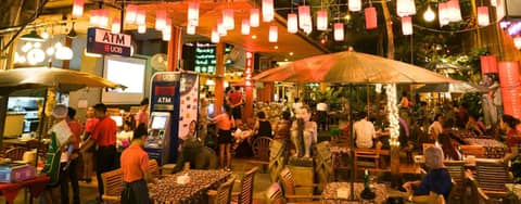Villa Cha-Cha Banglumphu — dining