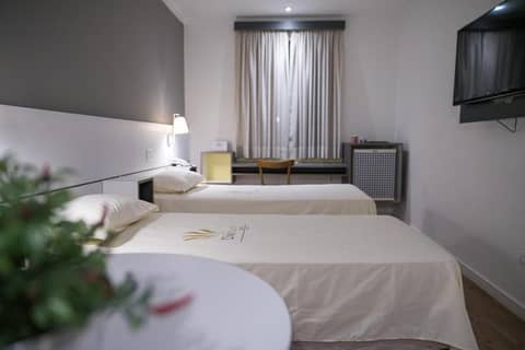 Uniclass Hotel Pinheiros — hotel room