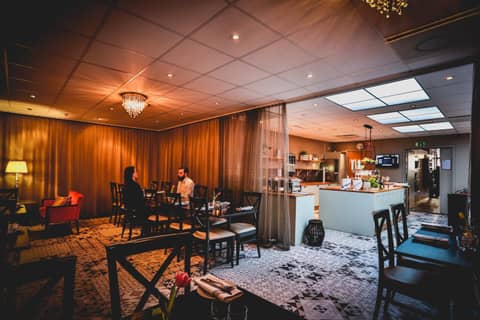 Corner Hotel — dining