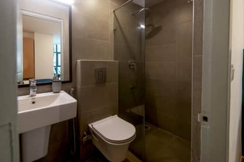 Olive Zip Richmond Circle by Embassy Group — photo 6