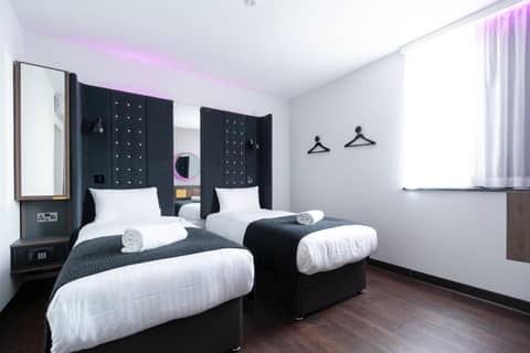 Point A London Liverpool Street — hotel room