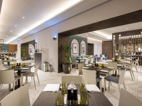 voco Doha West Bay Suites by IHG — photo 6