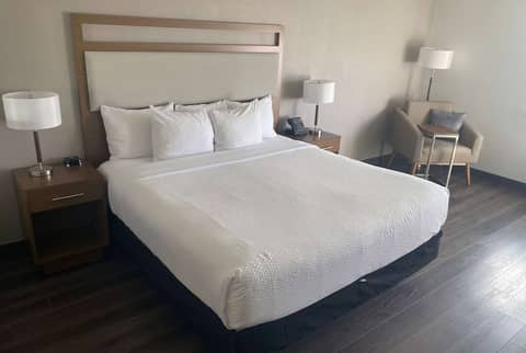 La Quinta Inn & Suites by Wyndham Ft Lauderdale Cypress Cr — photo 6