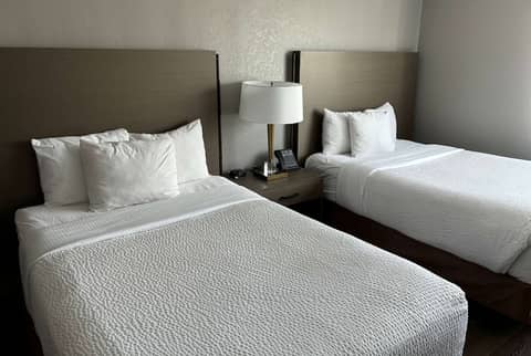 La Quinta Inn & Suites by Wyndham Ft Lauderdale Cypress Cr — photo 9