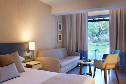 Mediterranean Beach Hotel — photo 6