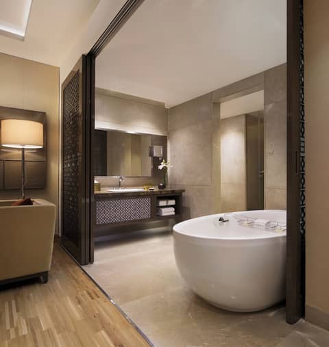 JW Marriott Mumbai Sahar Airport — photo 9