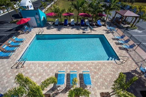 Days Inn by Wyndham Sarasota Bay — photo 5