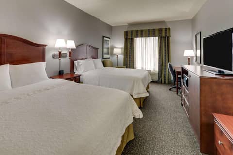 Hampton Inn & Suites Indianapolis-Airport — photo 3