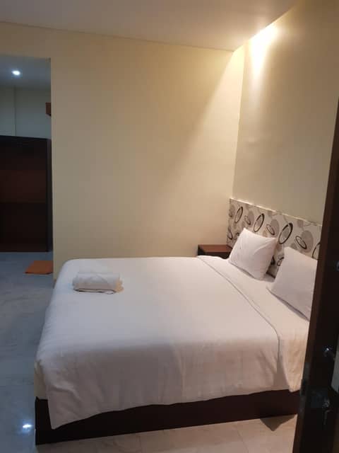 Praba Guesthouse — hotel room