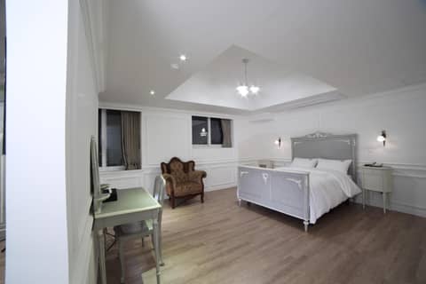 Hillside Hotel — photo 9