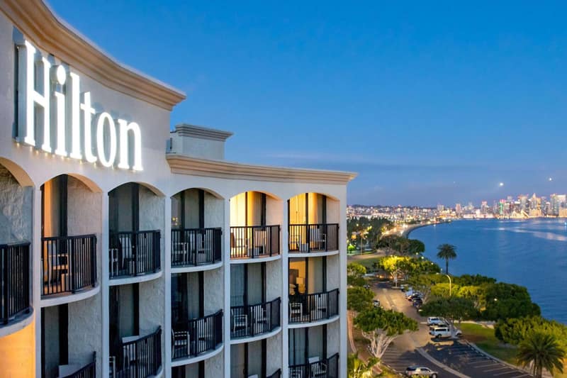 Hilton San Diego Airport/Harbor Island — building