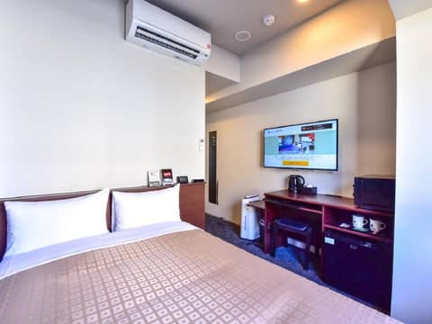 Double Room with Small Double Bed - Smoking — the supplier's photographs — photo 1