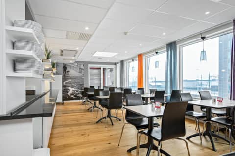 Sure Hotel by Best Western Stockholm Alvsjo — dining