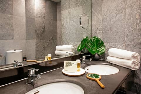 chic&basic VELVET — bathroom