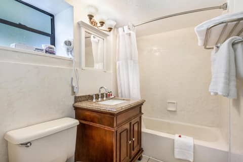 Ocean Reef Hotel — photo 4