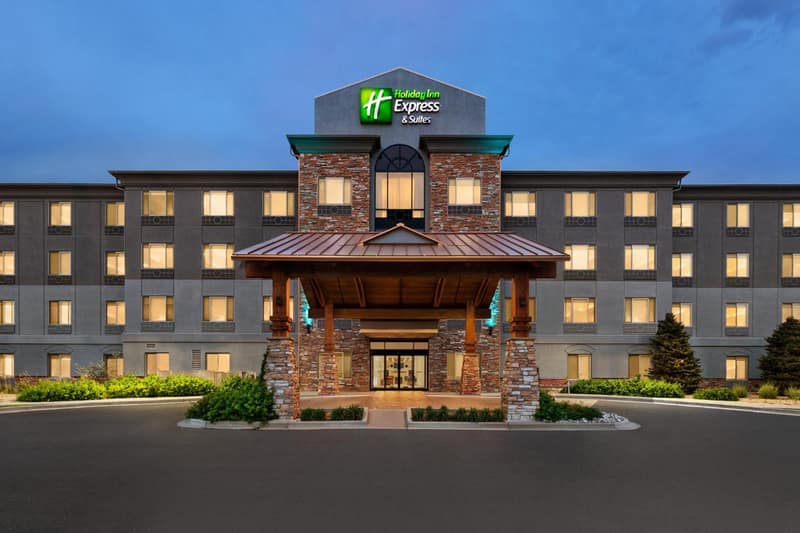 Holiday Inn Express & Suites Denver Airport by IHG — building