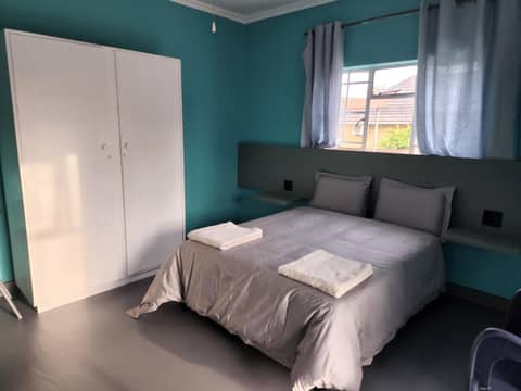 Hasate Guest House 4 st james street Oakdale Belliville Cape Town South Africa — photo 7
