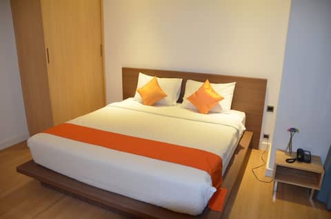 The Scenery City Hotel — hotel room