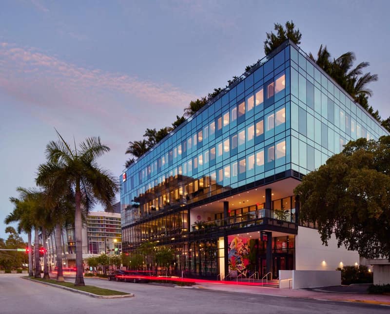 citizenM Miami South Beach — building