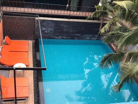 V20 Boutique Jacuzzi Hotel — recepcion & lobby