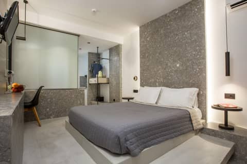 Dias Studios & Suites — photo 2