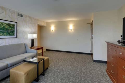 Drury Inn & Suites Charlotte University Place — photo 6