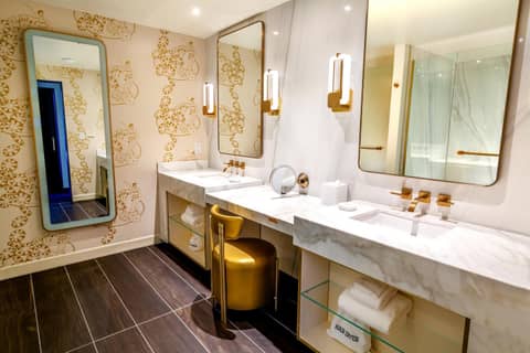 Circa Resort & Casino - Adults Only — photo 6