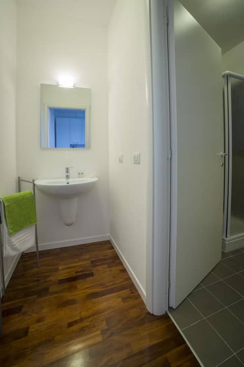 Aurum Aparthotels Pianell 10 — bathroom