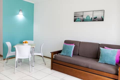 Bayside Salgados — hotel room