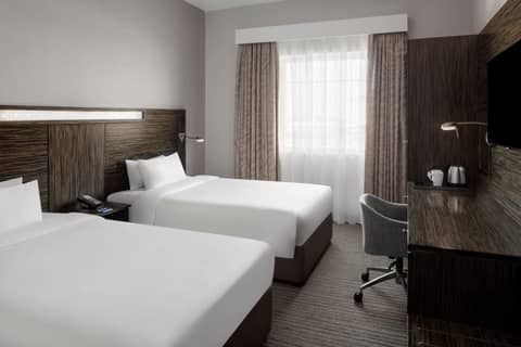 Holiday Inn Express Dubai Jumeirah an IHG Hotel — hotel room