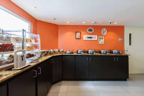 Condado Palm Inn San Juan Tapestry Collection by Hilton — photo 4