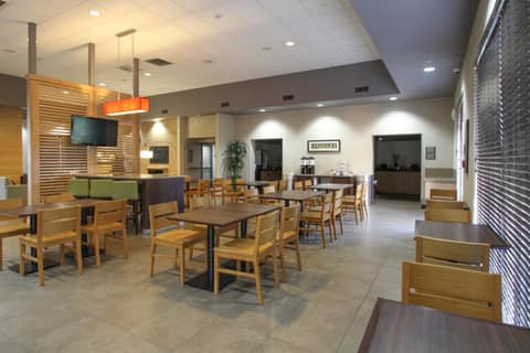 GreenTree Inn & Suites Phoenix Sky Harbor — photo 6