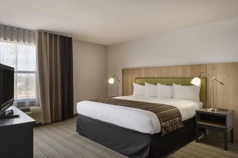 GreenTree Inn & Suites Phoenix Sky Harbor — photo 7