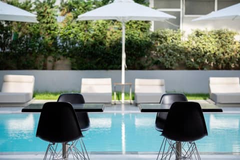 Oktober Downtown Boutique Hotel — recepcion & lobby