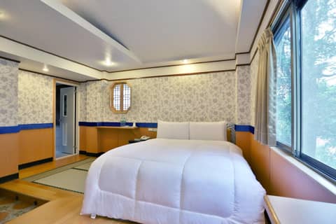 Phoenix Pavilion Hot Spring Hotel — photo 4