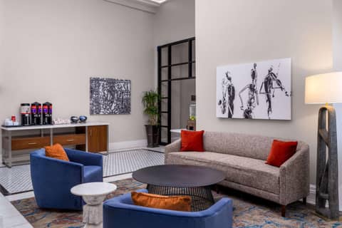 Hampton Inn & Suites New Orleans Canal St. French Quarter — photo 4
