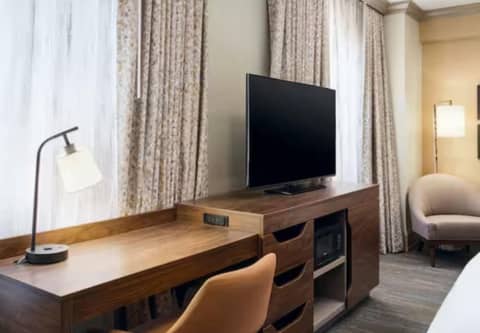 Hampton Inn & Suites New Orleans Canal St. French Quarter — photo 6