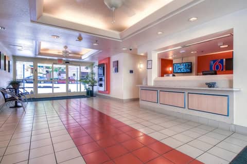 Motel 6-San Diego, CA - Downtown — photo 5