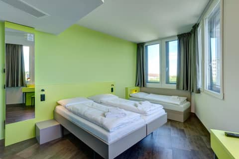 MEININGER Hotel München Olympiapark — photo 8