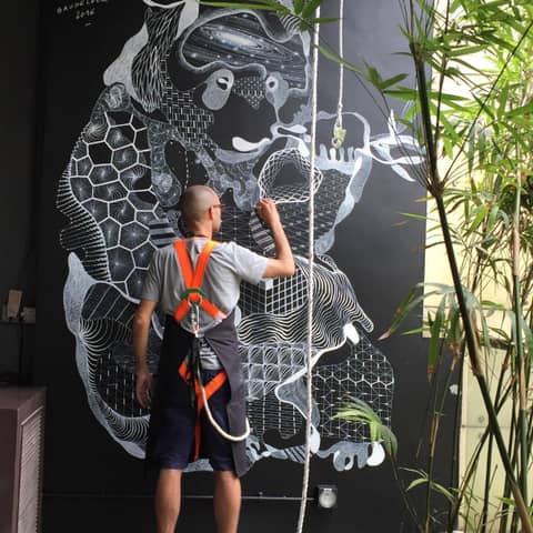 Lan Kwai Fong Hotel - Kau U Fong — human