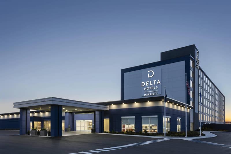 Delta Hotels by Marriott Indianapolis Airport — building