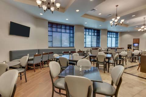 Drury Inn & Suites Phoenix Happy Valley — photo 8