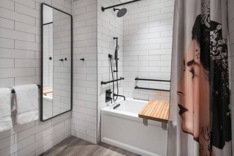 Moxy San Diego Gaslamp Quarter — photo 2