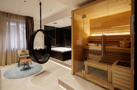 The Corner Duomo Hotel — bathroom