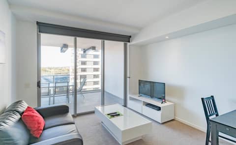 Eastwood Apartments — photo 7