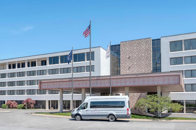 Crowne Plaza Indianapolis-Airport by IHG — photo 1