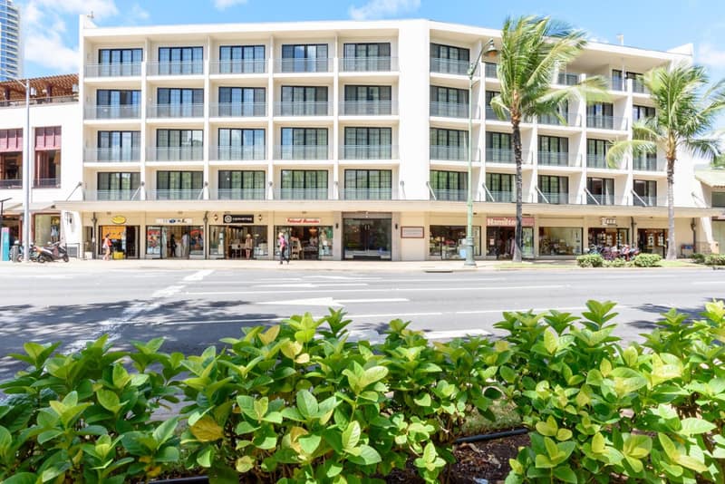 Polynesian Residences Waikiki Beach — building
