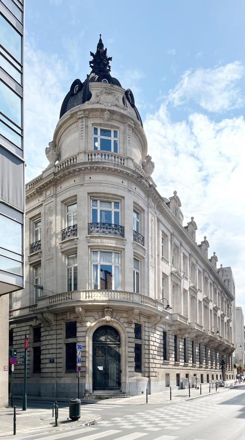 Hotel Fleur de Ville — building