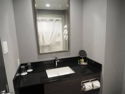 Hôtel & Suites Le Dauphin Québec — photo 8